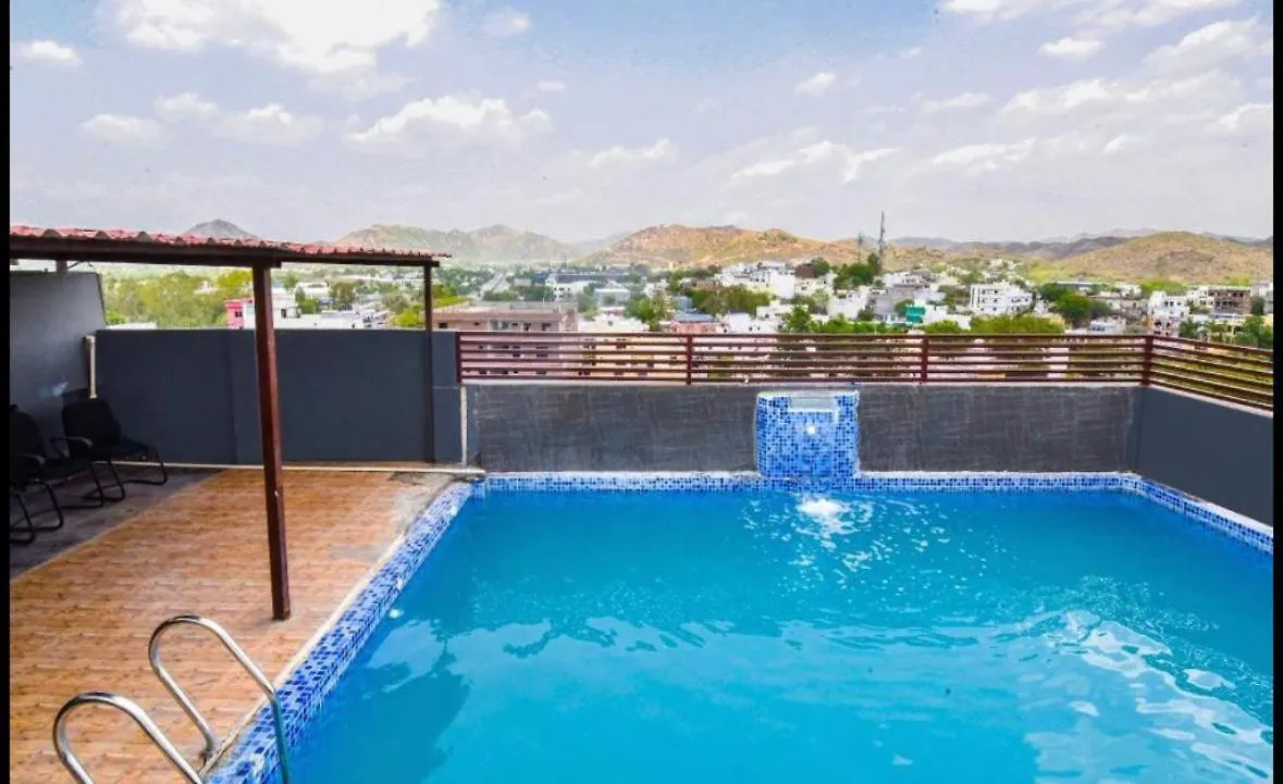 Mangal Hotel & Resorts Pool Udaipur 3*,  Índia